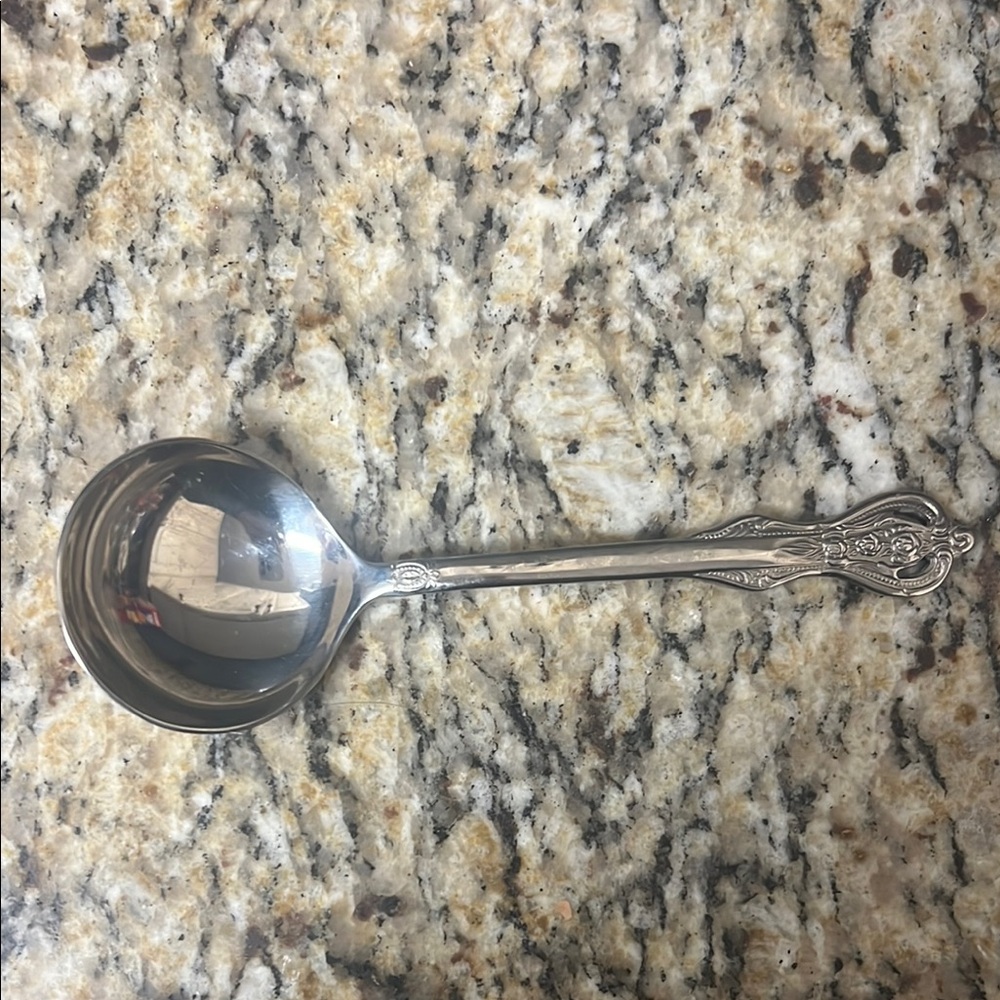 Heritage Mint Ltd. Royal Alister serving spoon